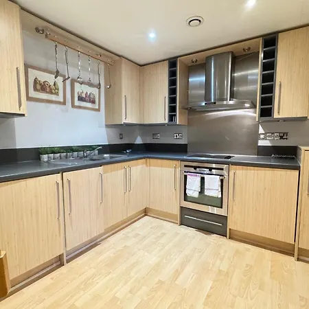 The Greenwich - Two Bedroom Apartment With Parking, Close To Ferry Terminals Southampton Exterior photo